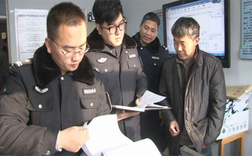 承德縣“兩客一?！敝攸c運輸公司檢查指導(dǎo)冬季源頭監(jiān)管工作
